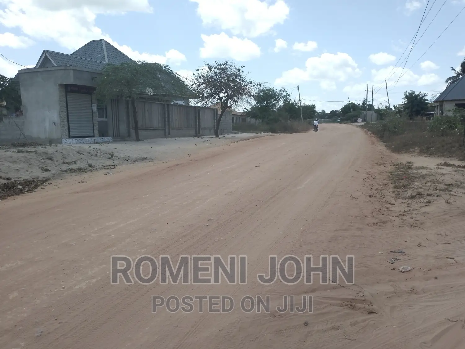 Eneo La Kibiashara Na Makazi Linauzwa Milioni 55 Heka Moja.