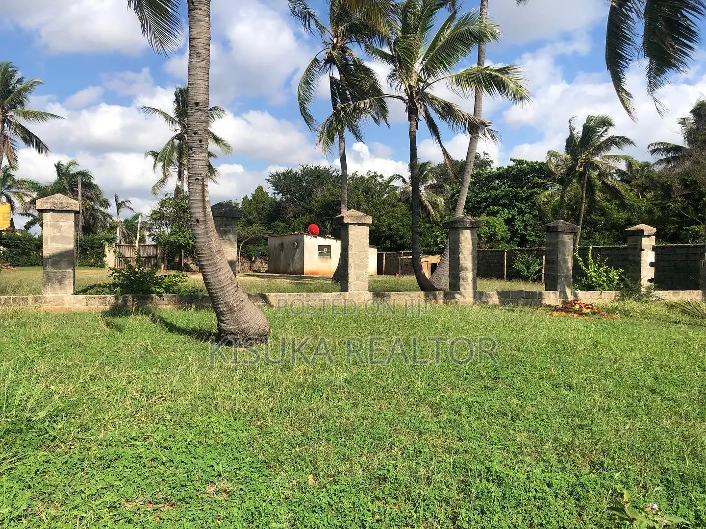 Beach Plot for Sale in Bahari Beach