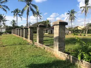 Beach Plot for Sale in Bahari Beach