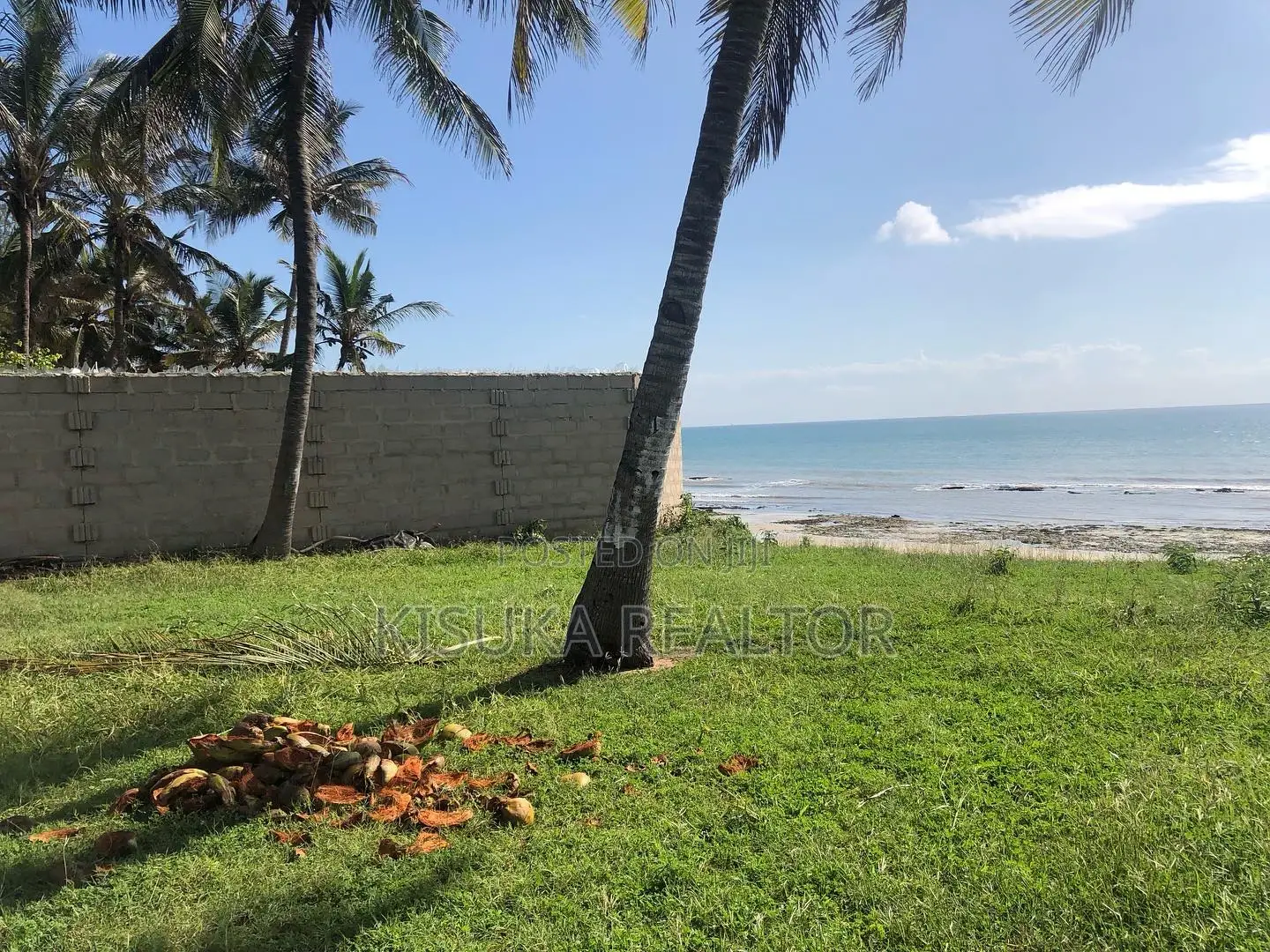 Beach Plot for Sale in Bahari Beach
