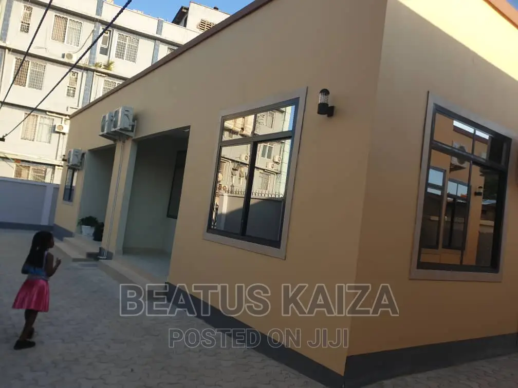 3bdrm Apartment in Mikochen Tanesco, Mikocheni for rent