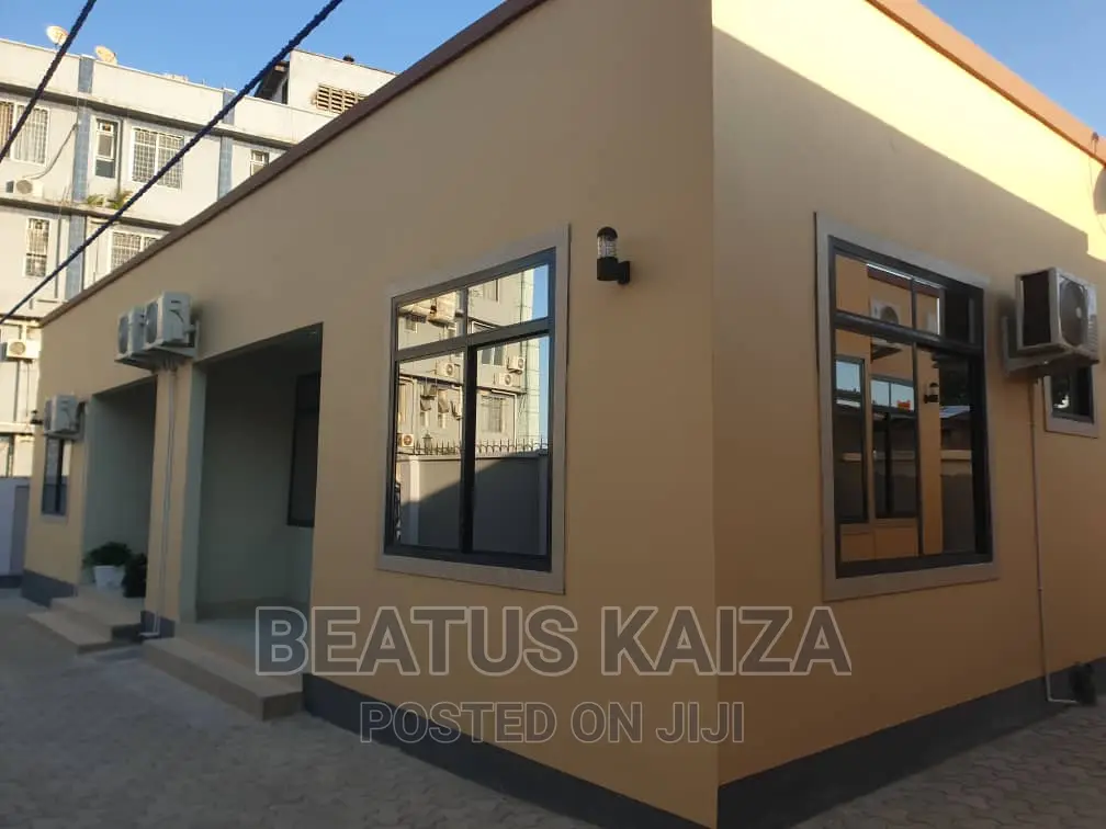 3bdrm Apartment in Mikochen Tanesco, Mikocheni for rent