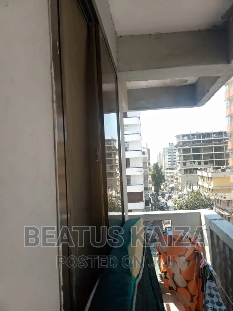 3bdrm Apartment in Kariakoo Mkunguni for rent