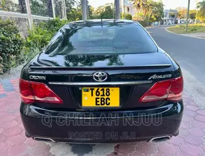 Toyota Crown 2010 Black