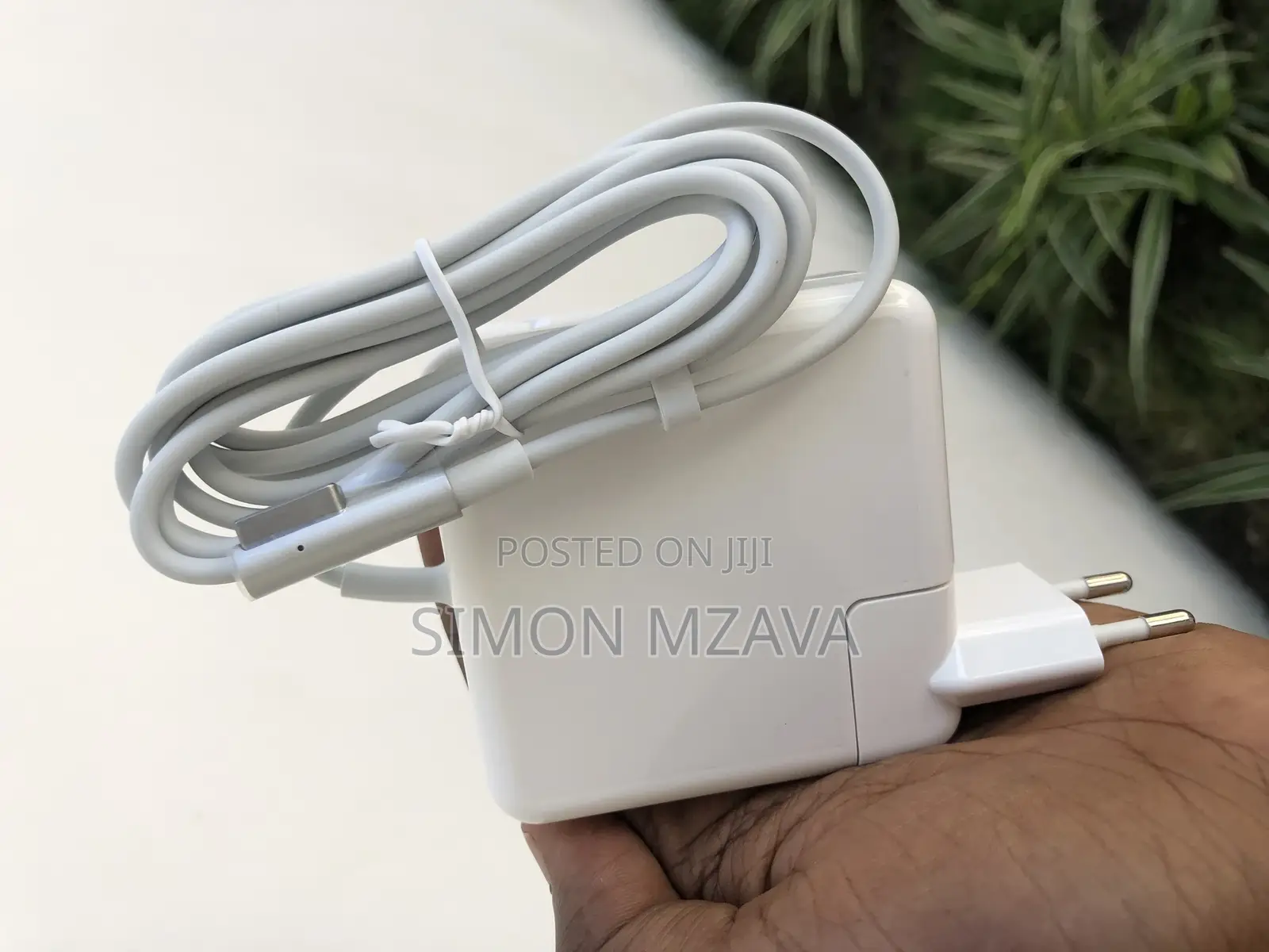 Aapple Macbook Charger for Macbook Pro. Available