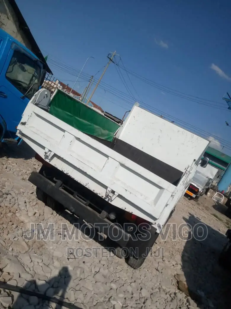 Mitsubishi Fuso 16d16 Fighter