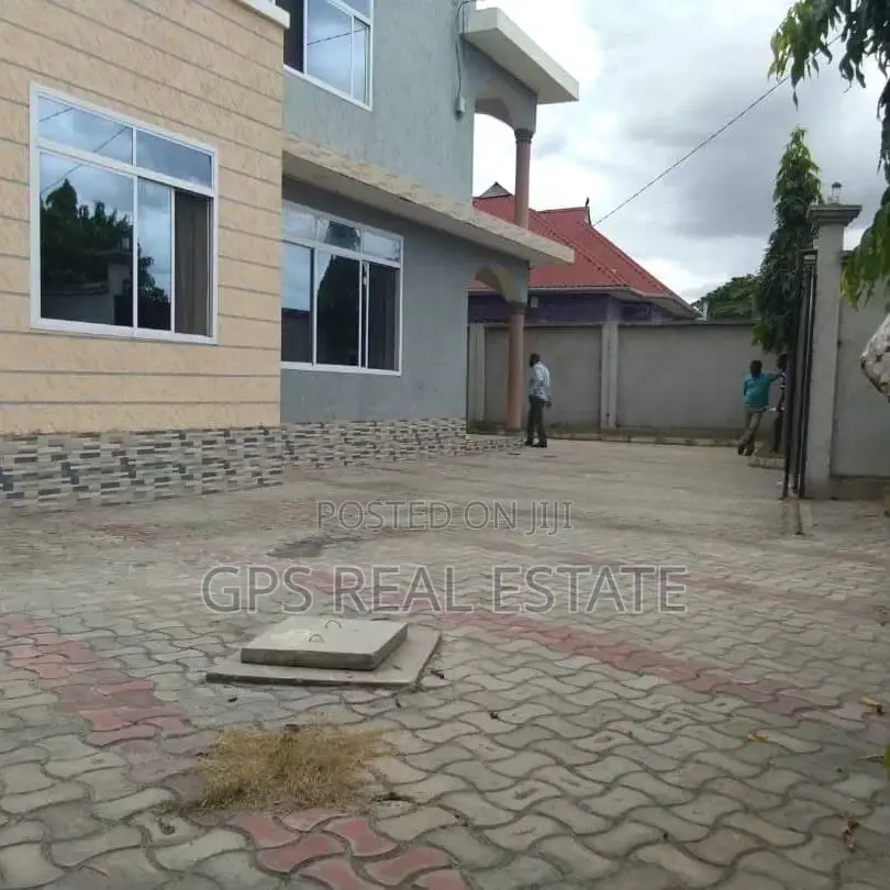 4bdrm House in Pugu Kinyamwezi, Ilala for sale