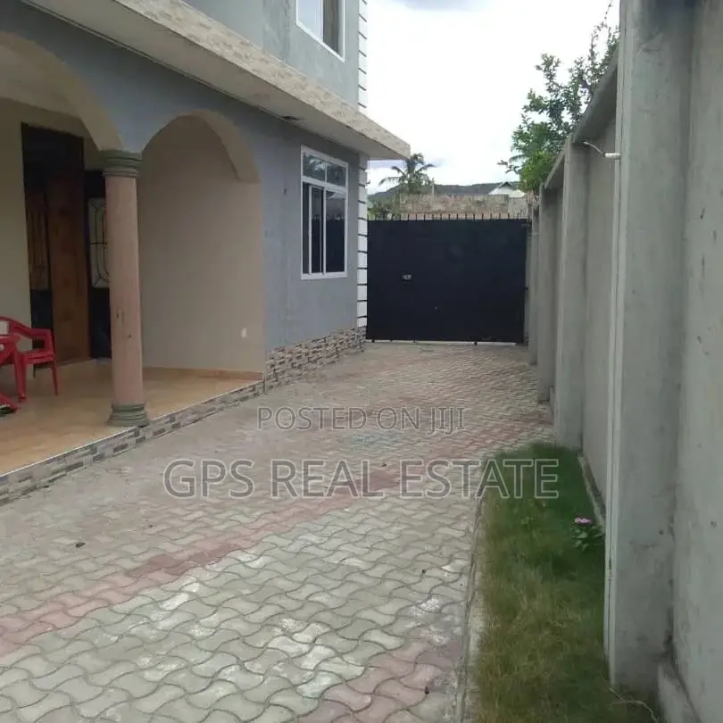 4bdrm House in Pugu Kinyamwezi, Ilala for sale