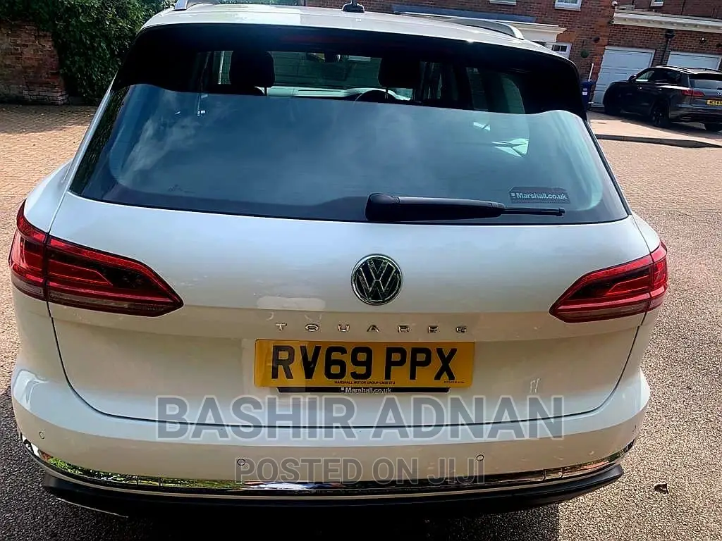 Volkswagen Touareg 2019 White