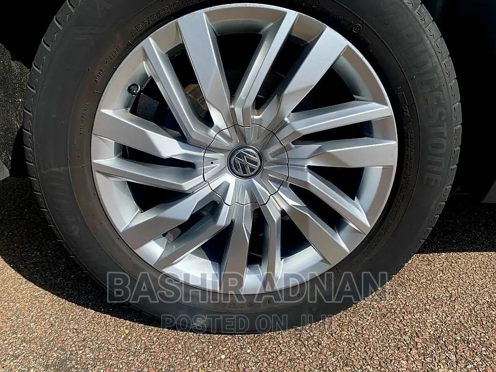 Volkswagen Touareg 2019 White
