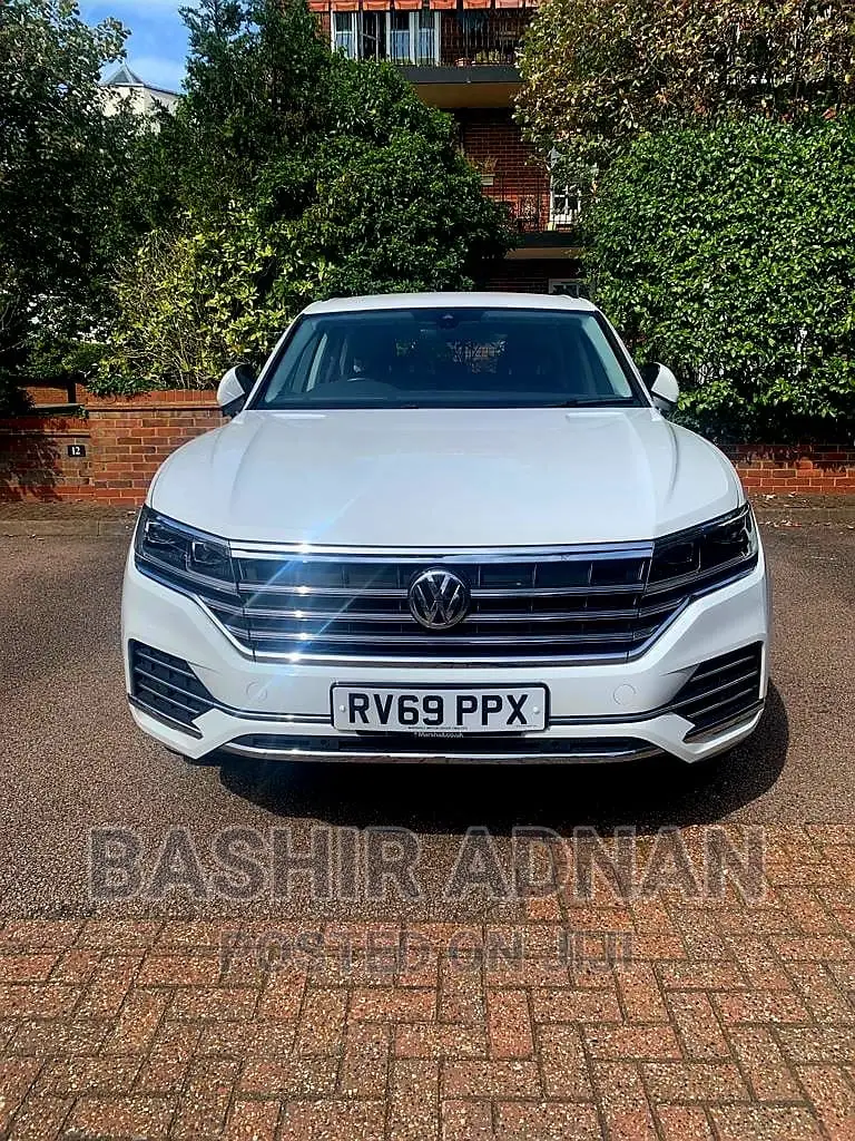 Volkswagen Touareg 2019 White