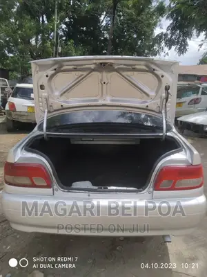 Toyota Carina 2001 Silver