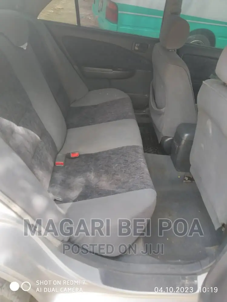 Toyota Carina 2001 Silver