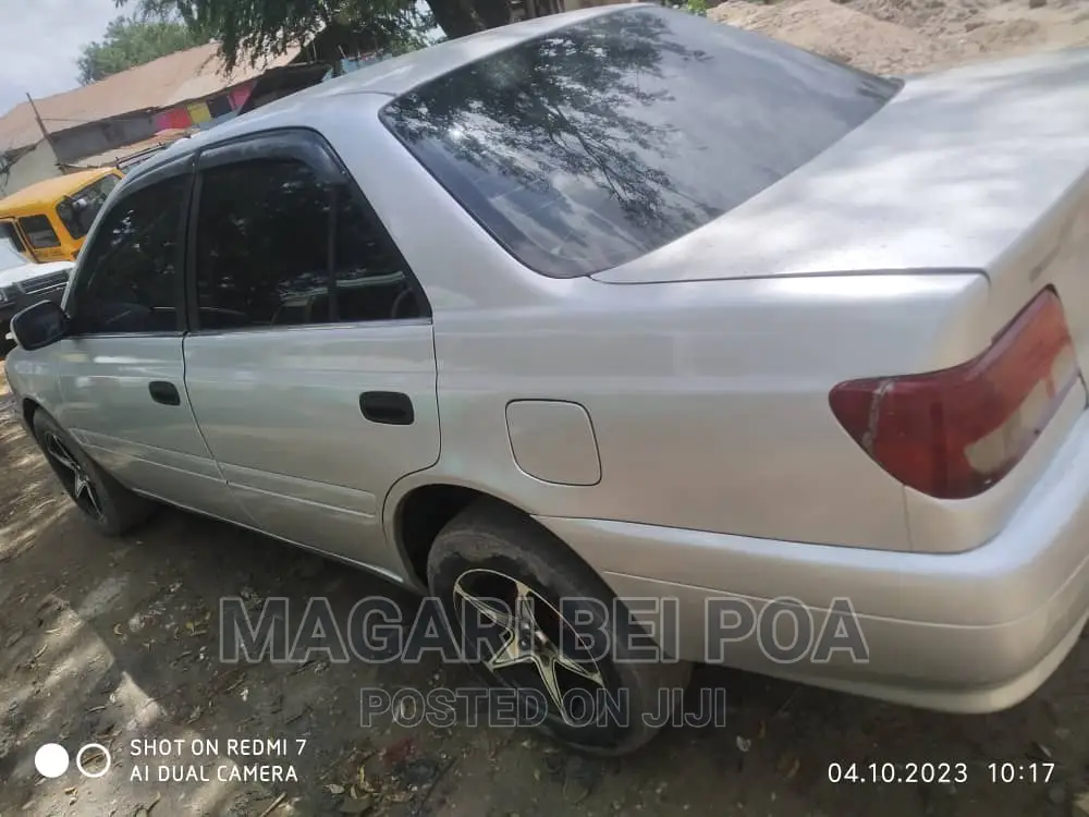 Toyota Carina 2001 Silver