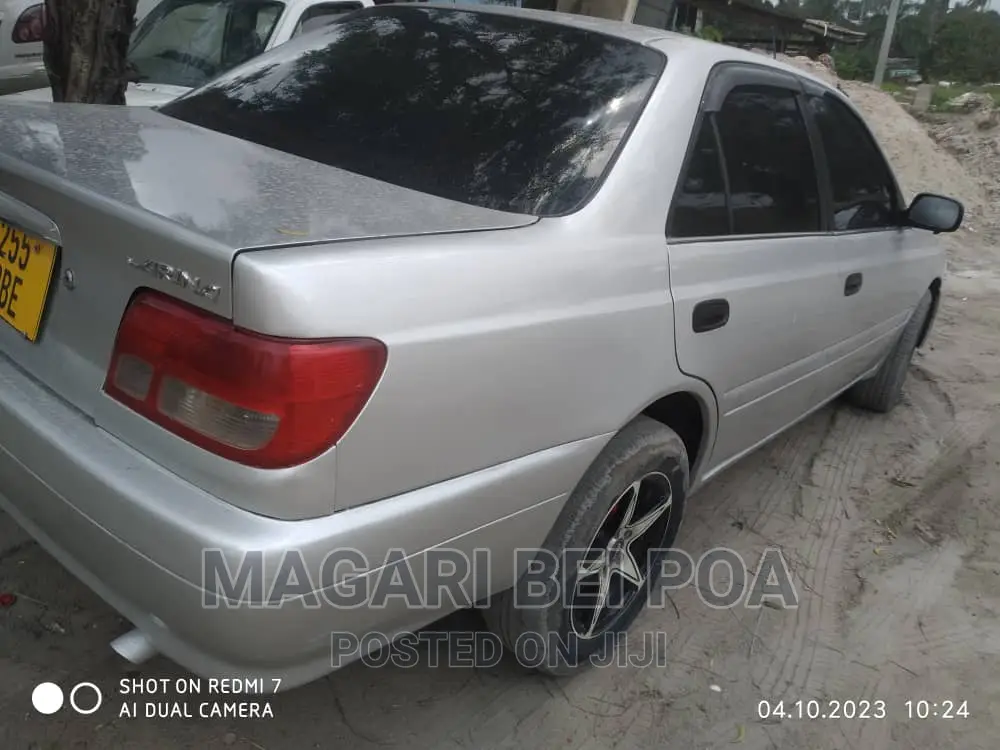 Toyota Carina 2001 Silver