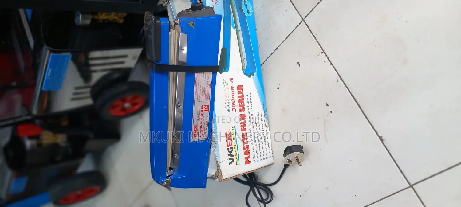 Plastic Film Sealer (Mashine Yakubania Mifuko Ya Plastic)