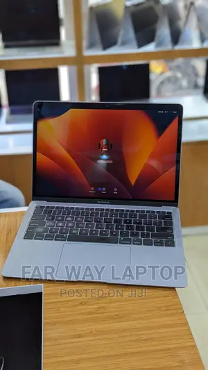 Laptop Apple MacBook Pro 2017 8GB Intel Core I5 SSD 512GB