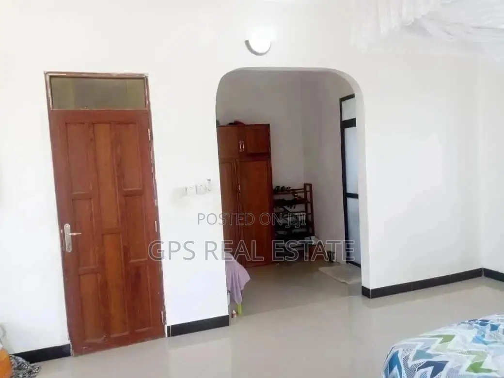 A Very Good House For Sale At Madale