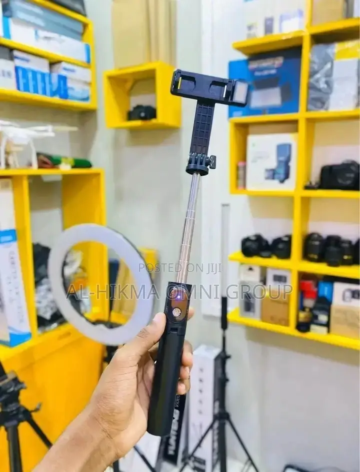 Selfie Stick With Stand