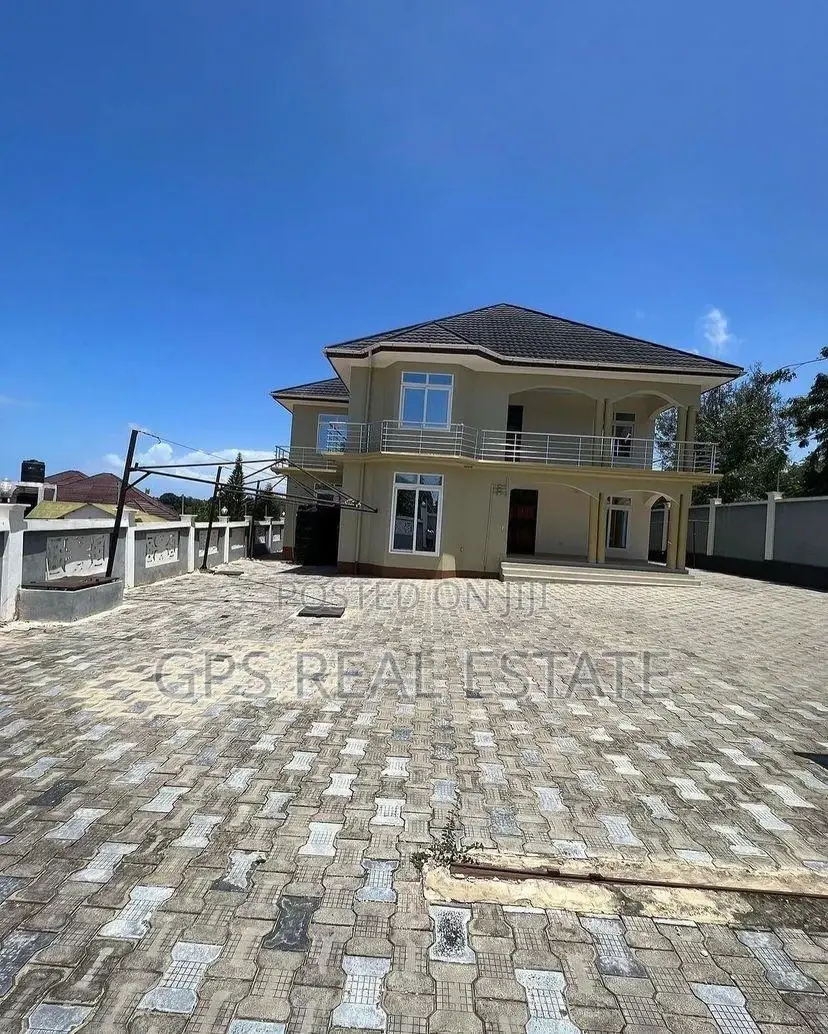 5bdrm House in Bunju A, Kinondoni for sale