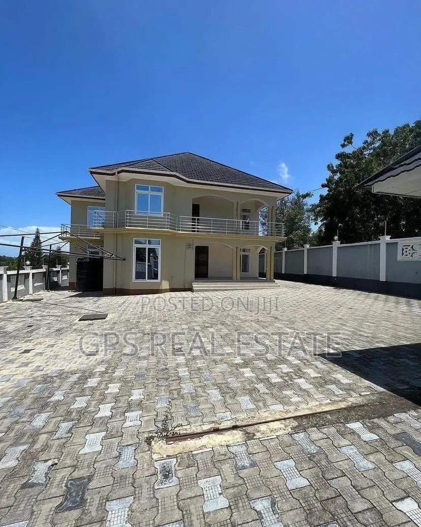 5bdrm House in Bunju A, Kinondoni for sale