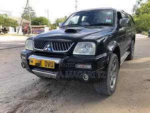 Mitsubishi L200 2005 Black
