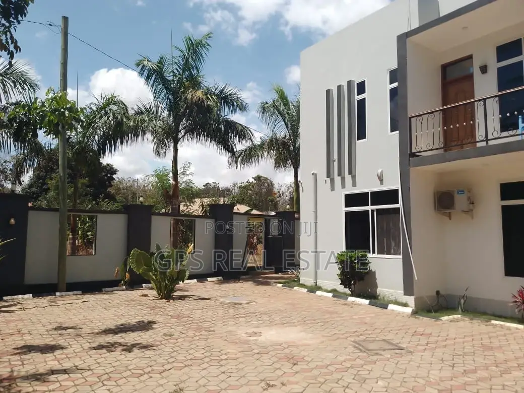 4bdrm House in Bunju, Kinondoni for sale