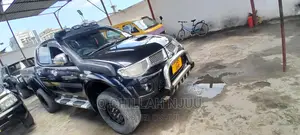 Mitsubishi Triton 2010 Black