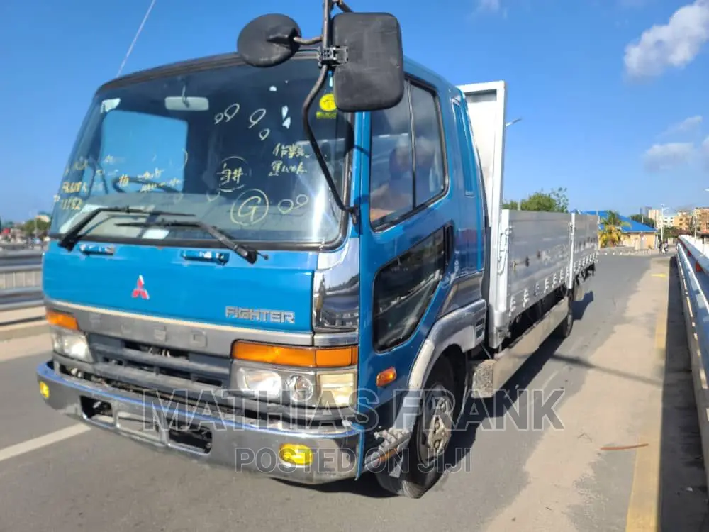 Mitsubishi Fuso Inauzwa
