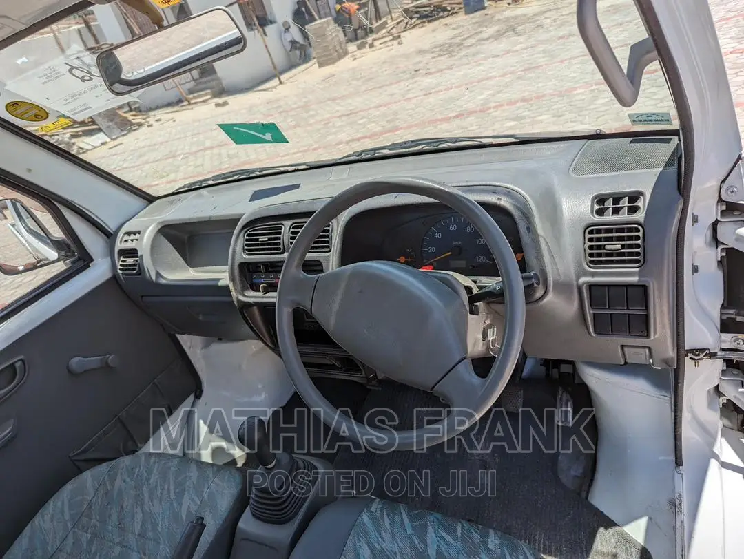 Mitsubishi Fuso Inauzwa