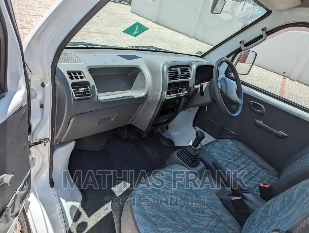 Mitsubishi Fuso Inauzwa