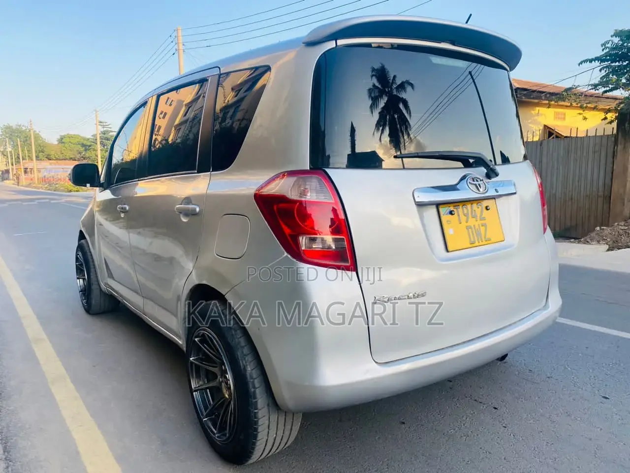 Toyota Ractis 2006 Silver