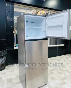 Hisense Refrigerator 250 Litres.