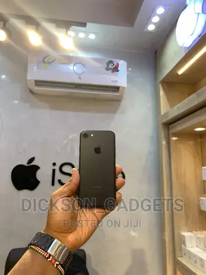 Apple iPhone 7 32 GB Black