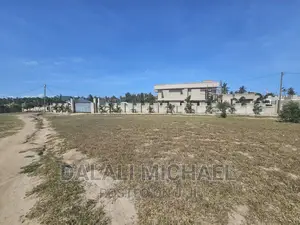 Kiwanja Kinauzwa Madale