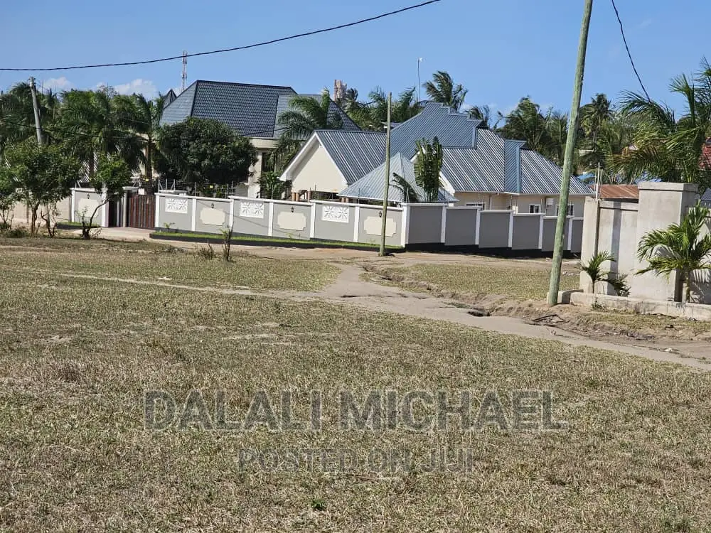 Kiwanja Kinauzwa Madale