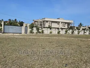 Kiwanja Kinauzwa Madale