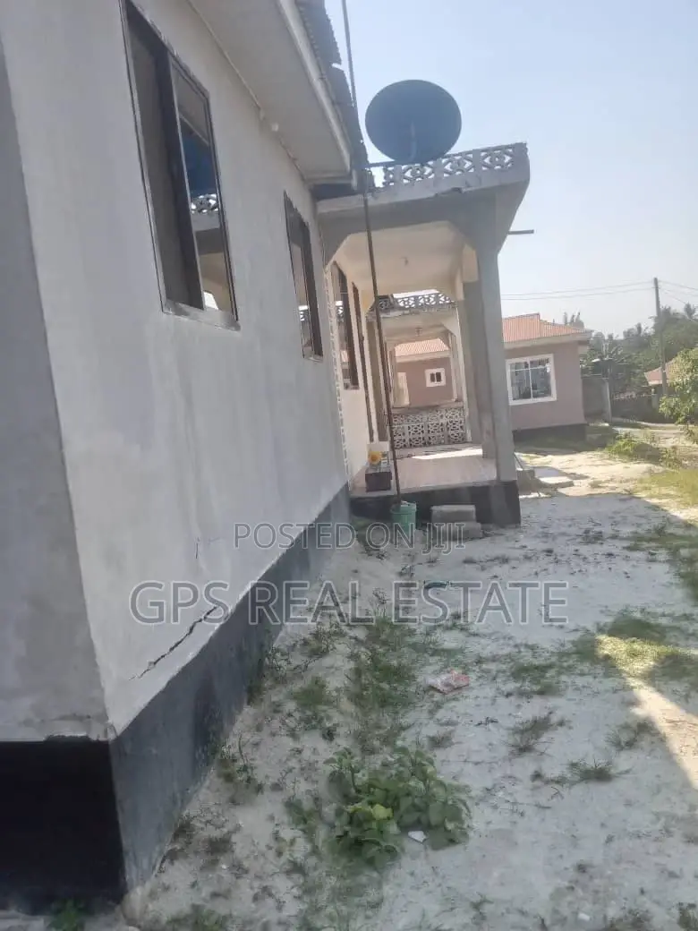 3bdrm House in Kimara Suka, Kinondoni for sale
