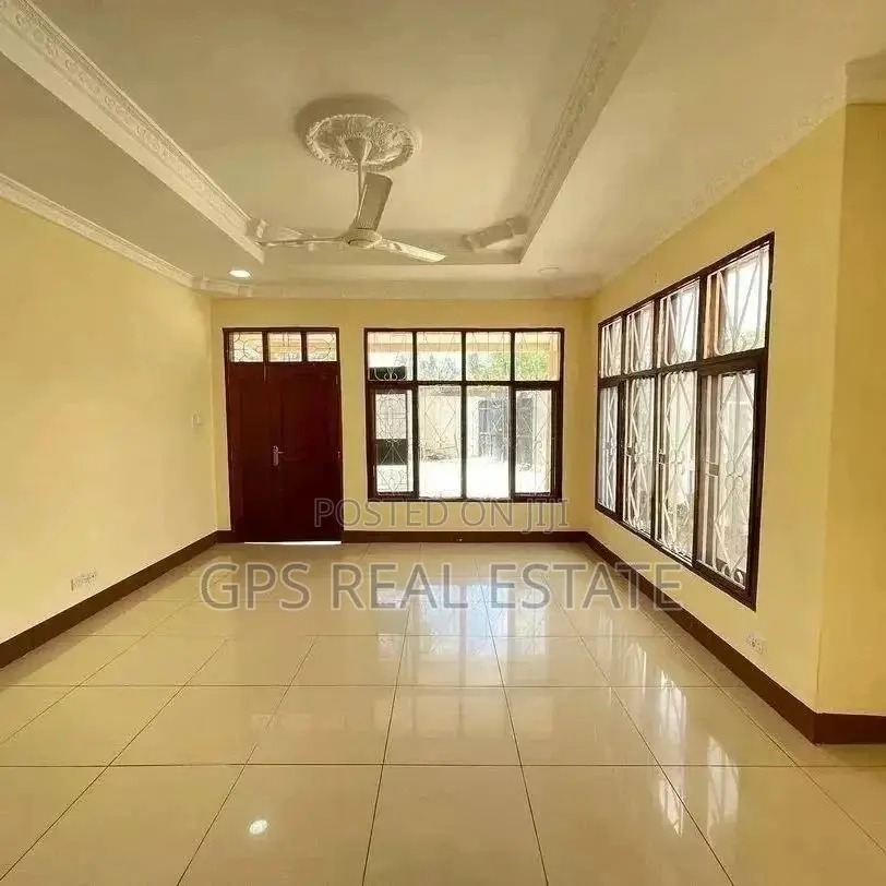 3bdrm House in Bahari Beach, Kinondoni for sale