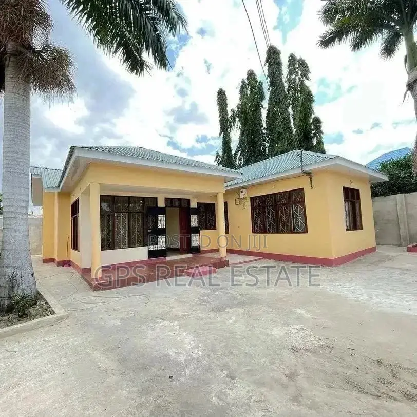 3bdrm House in Bahari Beach, Kinondoni for sale