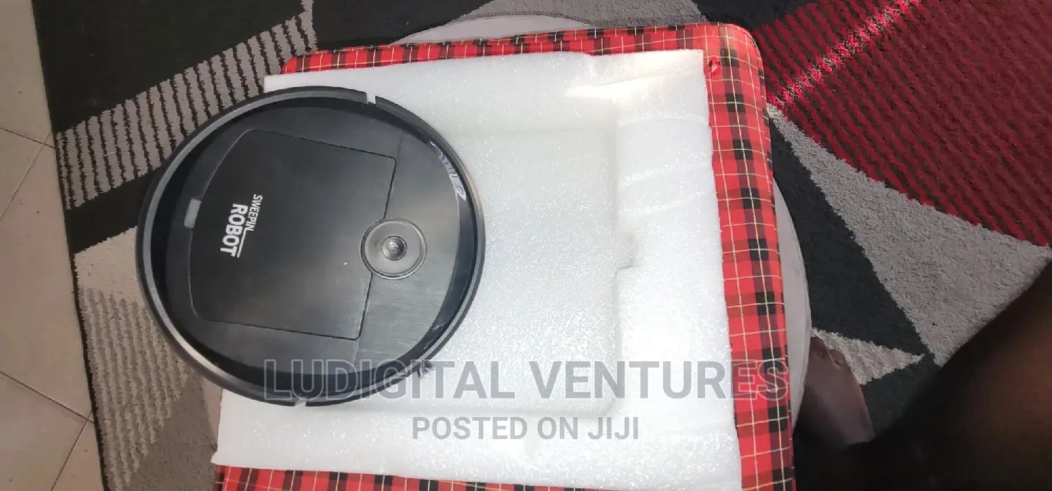 Sweeping Robot / Automatic Vacuum Sweep Machine.