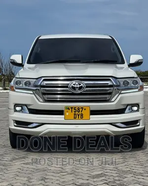 Toyota Land Cruiser 2008 White