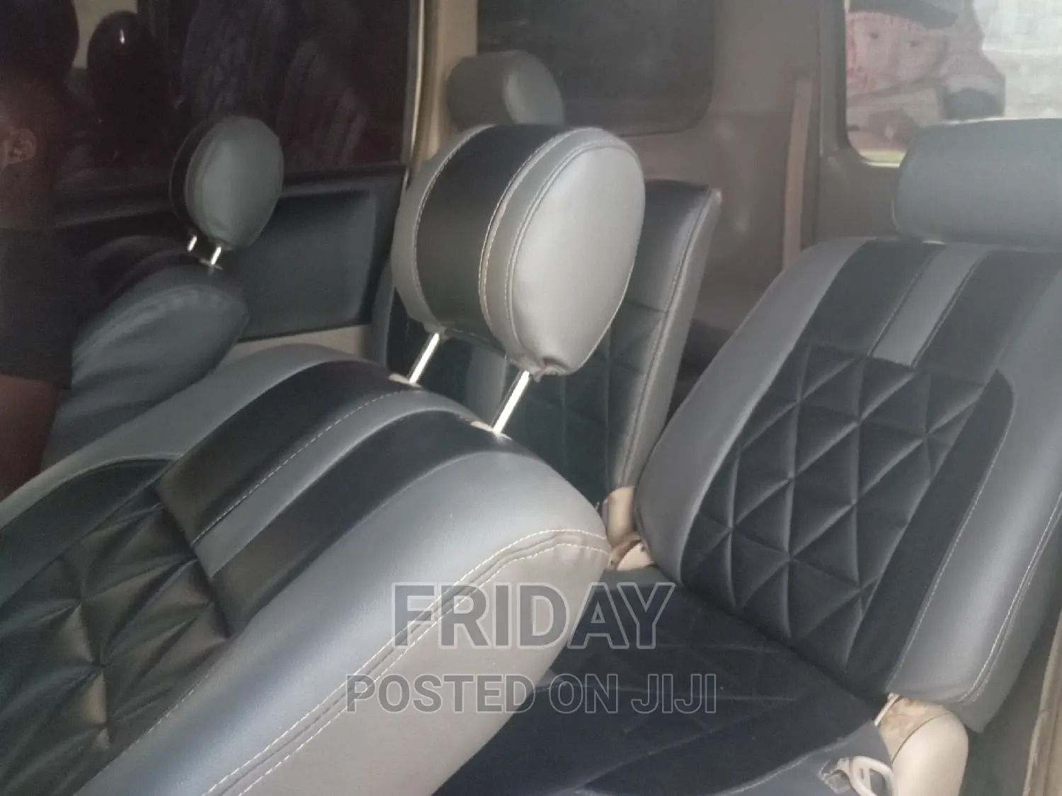 Toyota Noah 2004 Gold