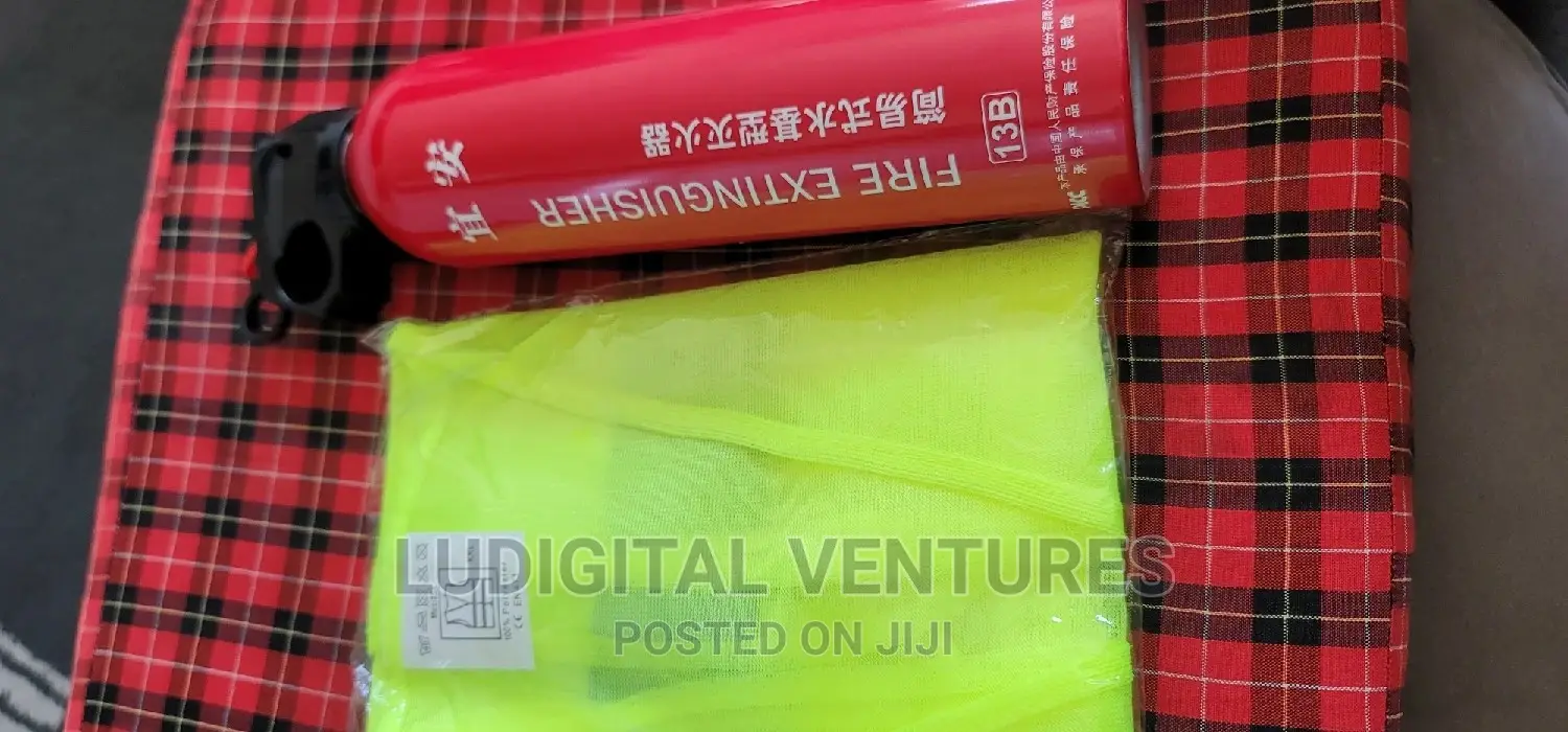 Carfire Extinguisher 500ml+ Emergency Road Bib(Bonus)