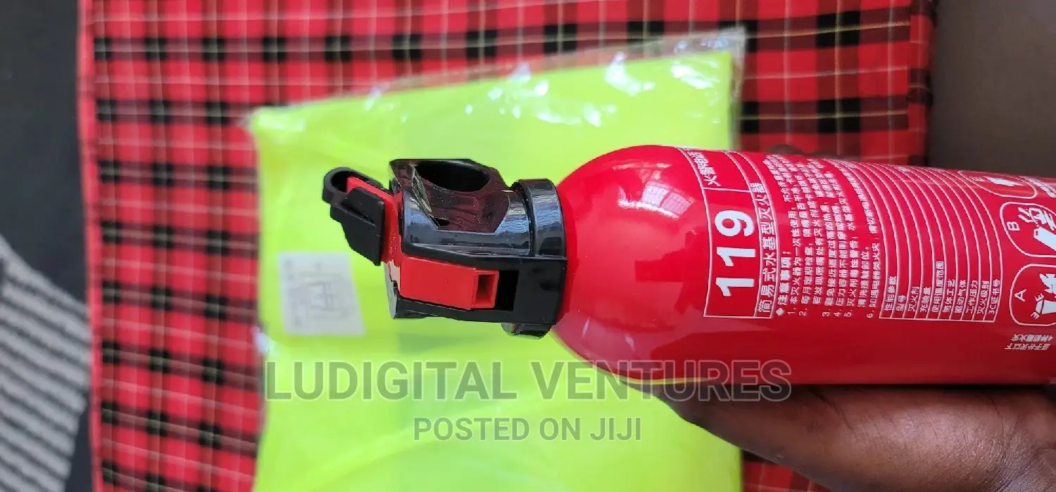 Carfire Extinguisher 500ml+ Emergency Road Bib(Bonus)
