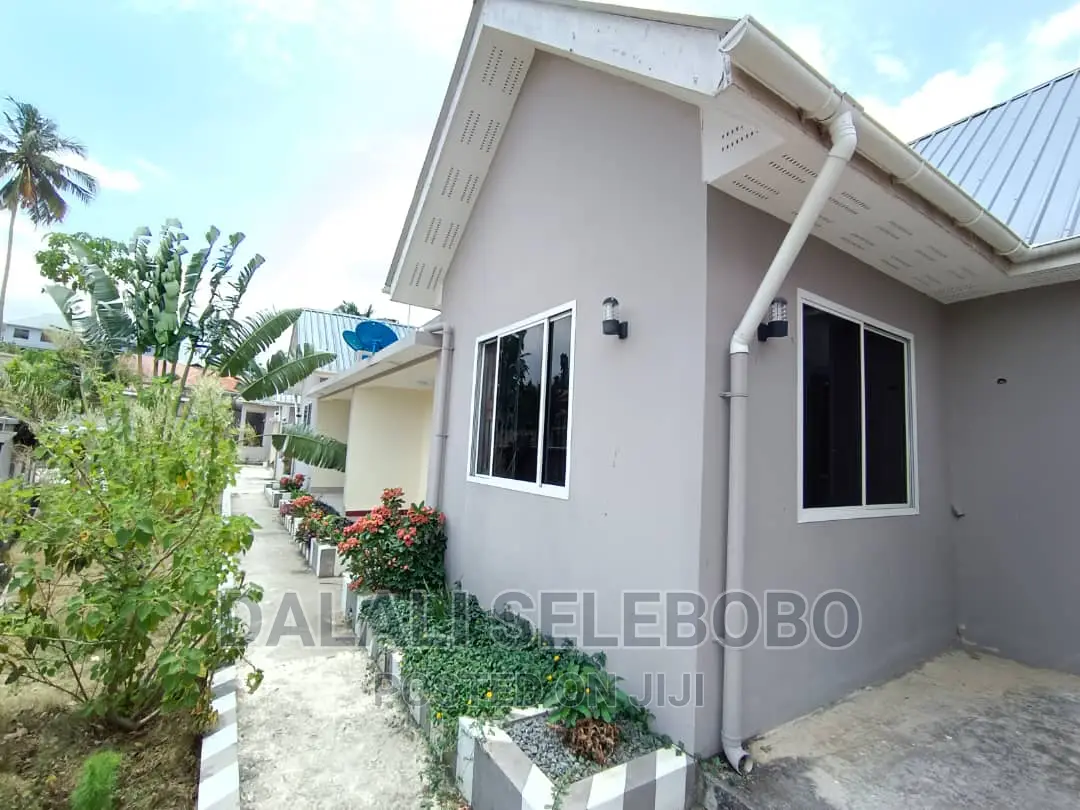 2bdrm Farm House in Mbezi Makabe for rent