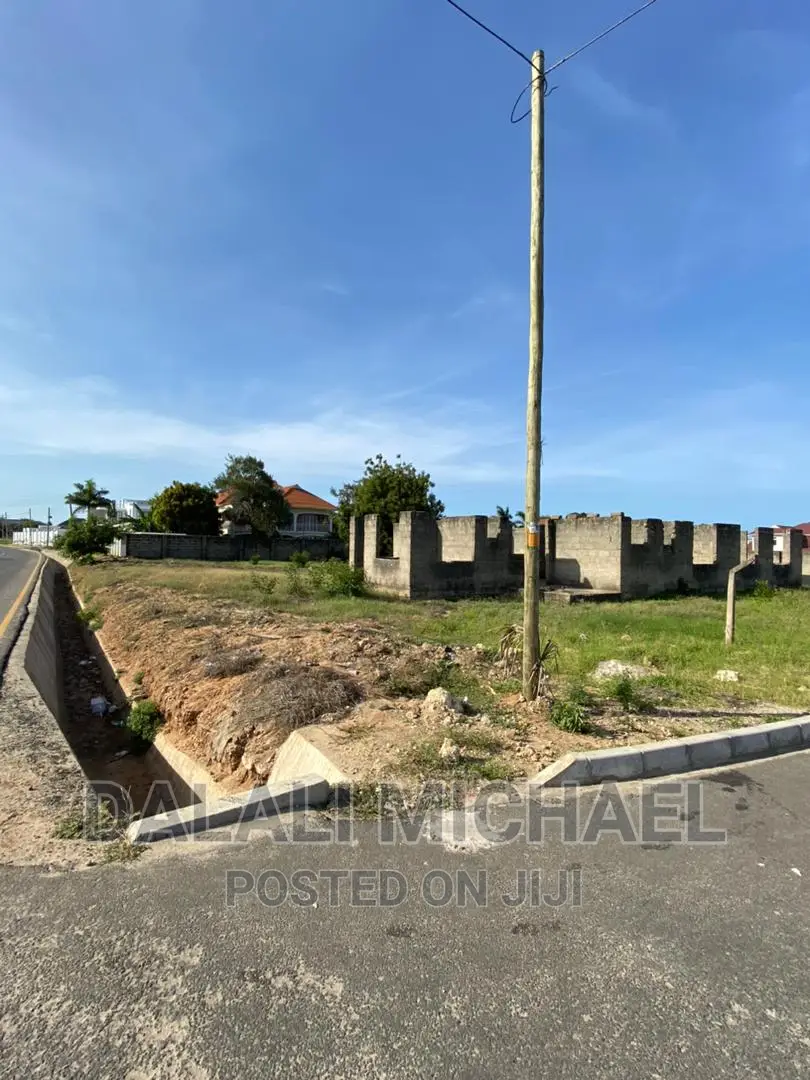 Plot for Sale Mbweni Jkt!