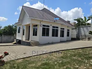 3bdrm House in Goba for sale