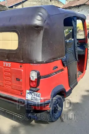TVS HLX Plus ES 2023 Red