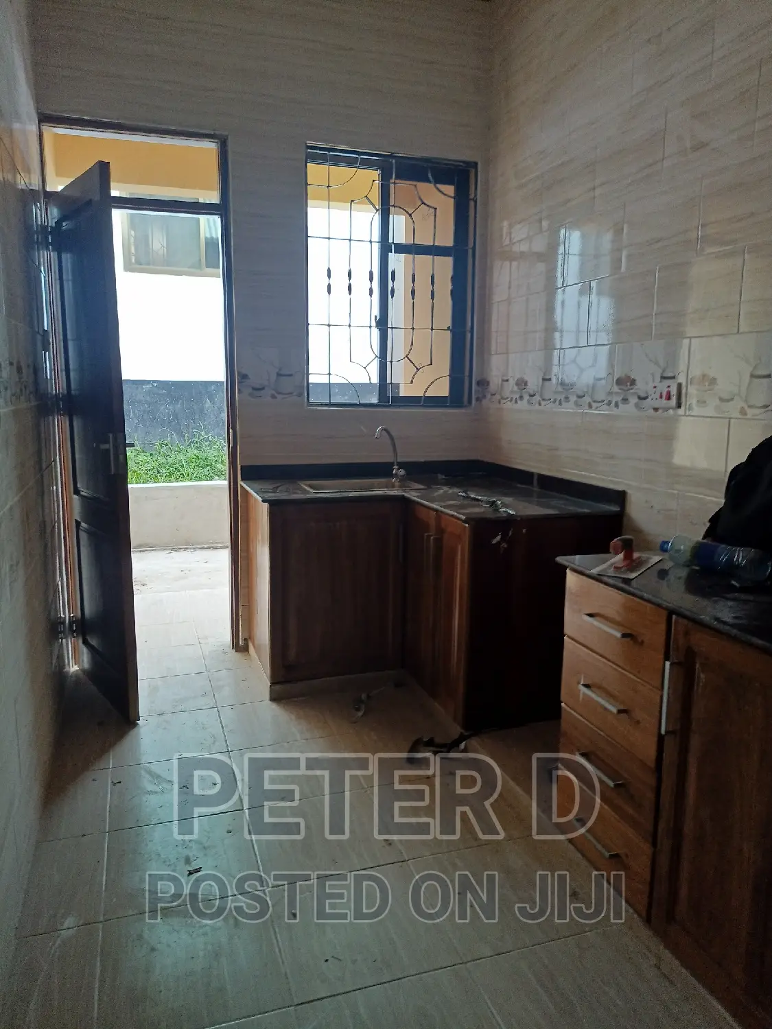 3bdrm Apartment in Kimara for rent